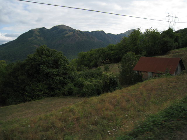 Blick zur Passhöhe des [[Passo della Biscia|paesse|passo-della-biscia]].
(September 2008)