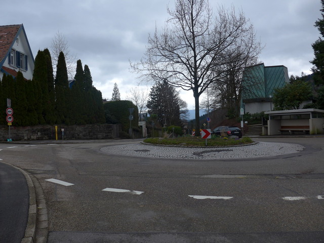 Dieser Kreisel ist der höchste Punkt in der Ortslage von Ebersteinburg