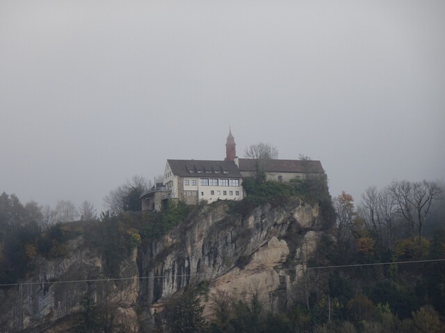 Gebhardsberg (vom Tal aus gesehen)